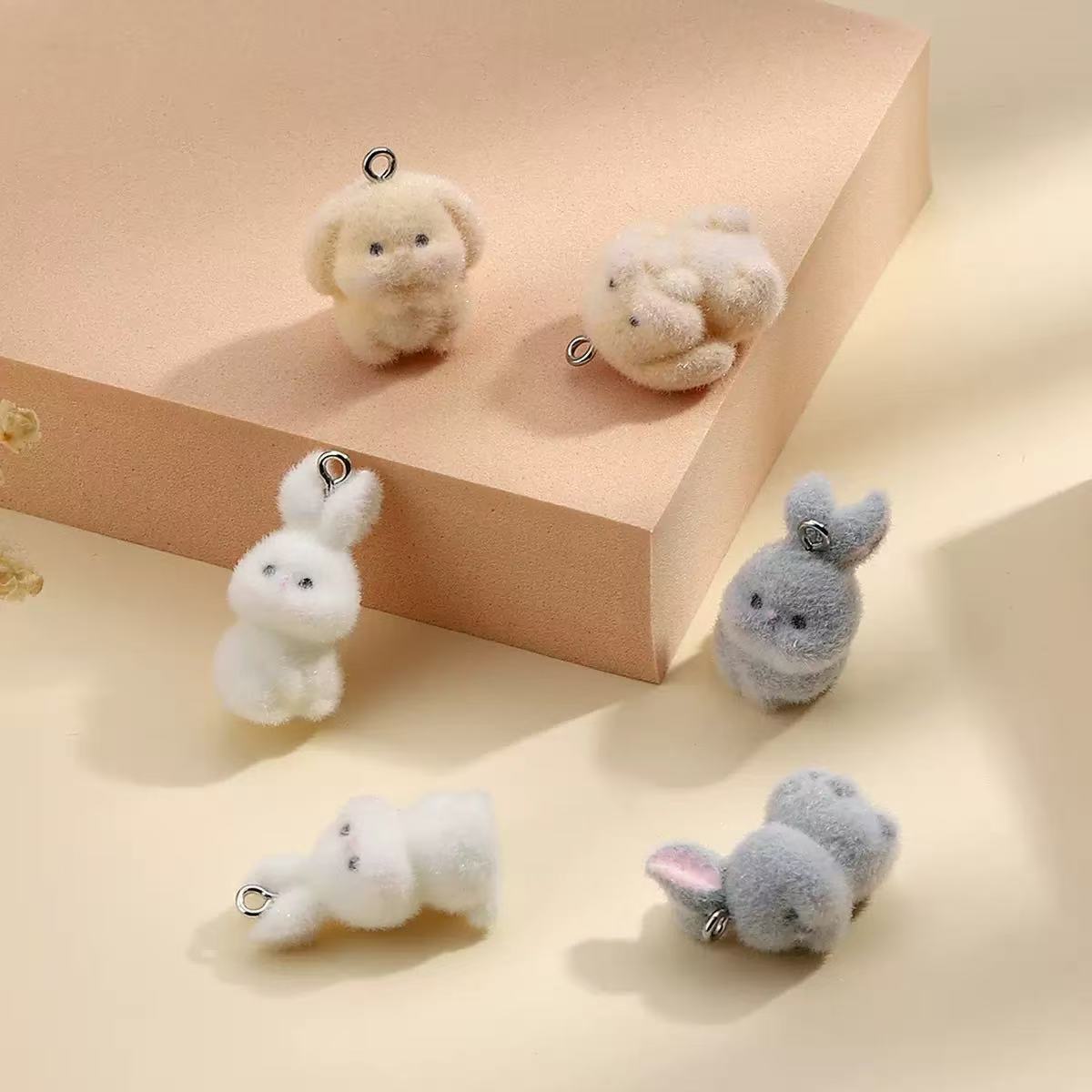 Breloques en résine petit lapi - Resin Art Box avis et prix