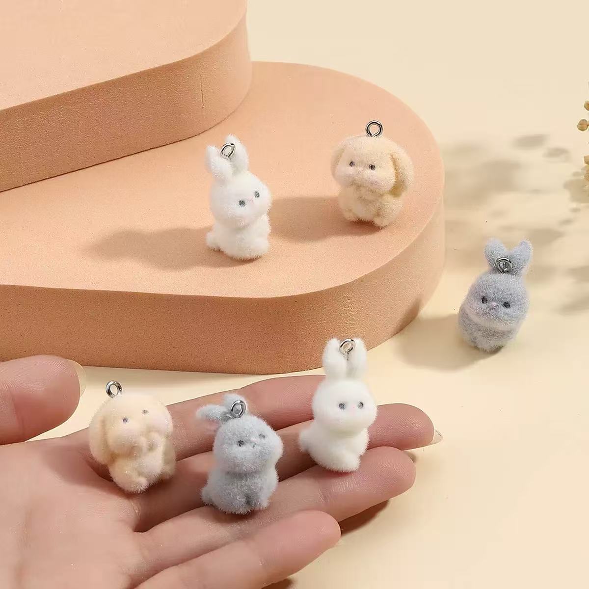 Breloques en résine petit lapi - Resin Art Box avis et prix